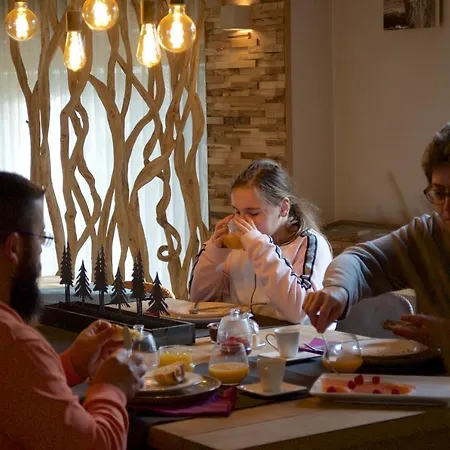 Couette-café L'ancienne Poste 3*